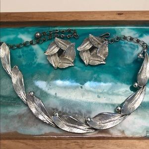Vintage leaf jewelry set